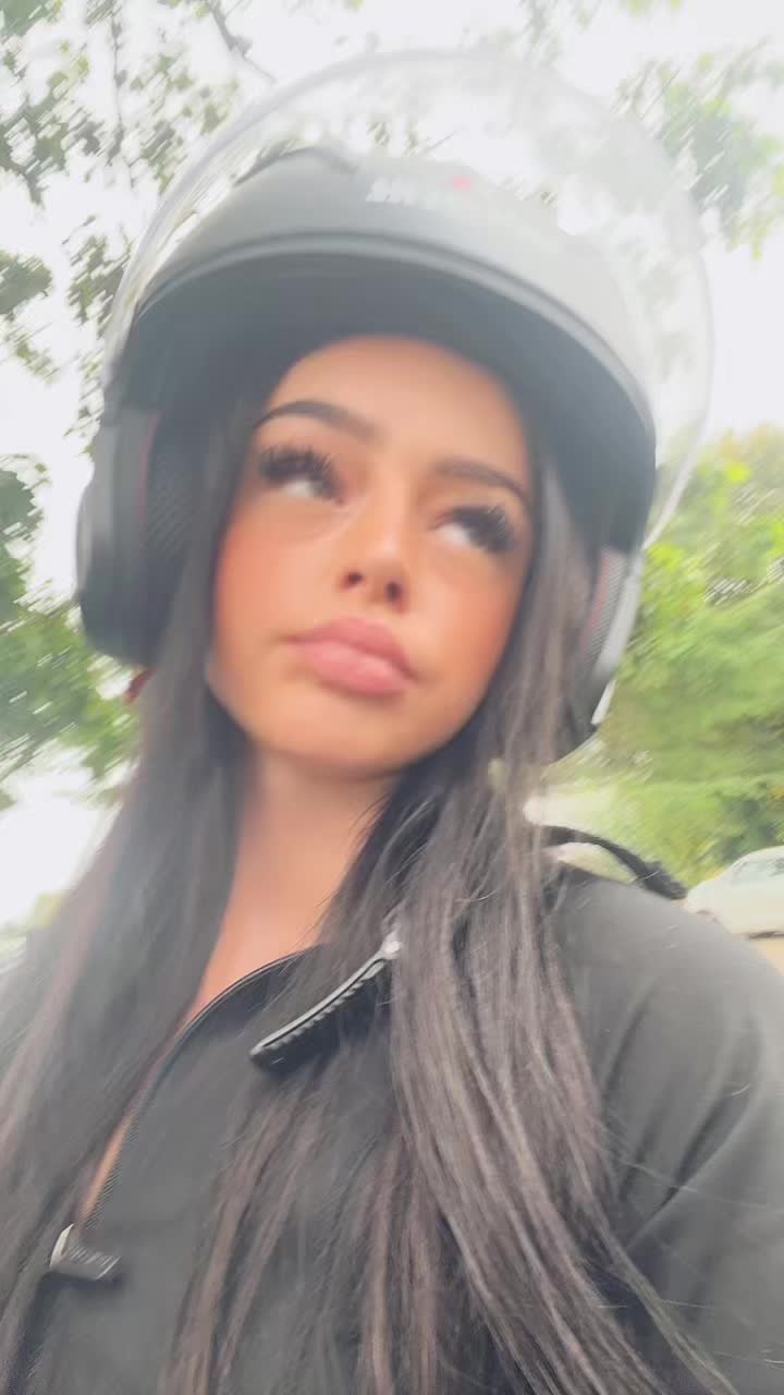 @Riri🍒