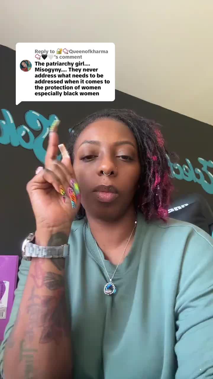 @hoodhippietherapist