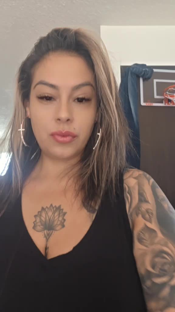 @Anjelina
