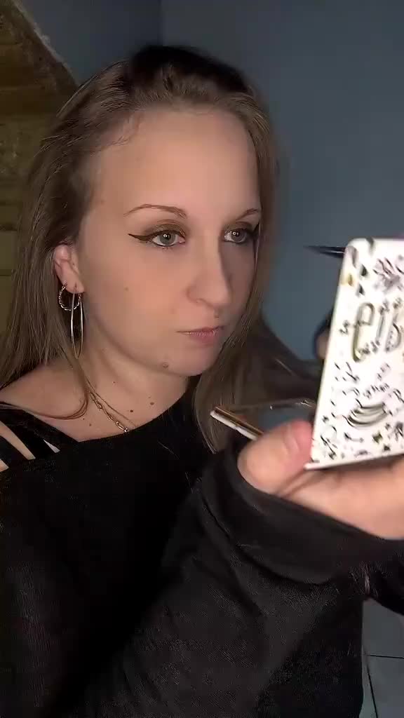 @Elise