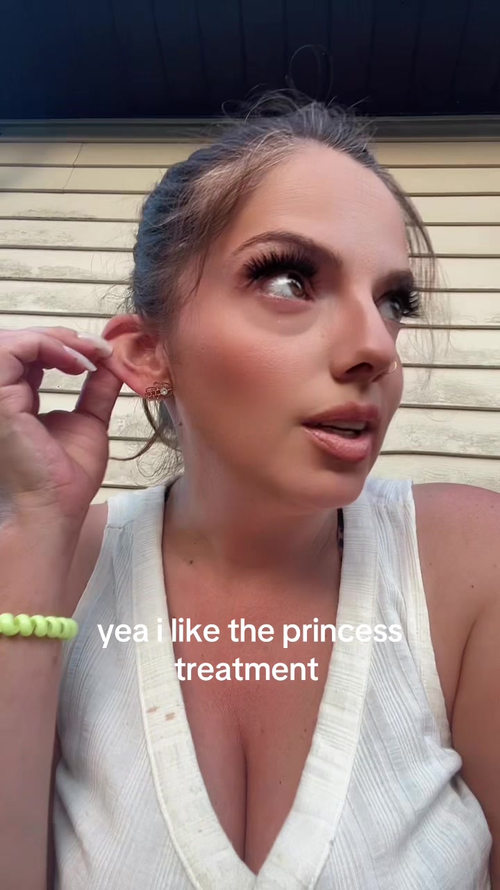 @misspamela