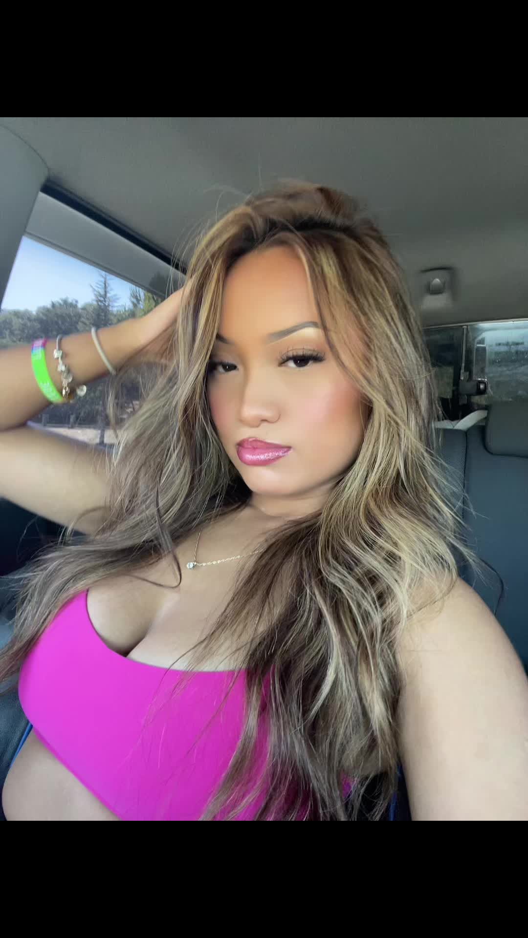 @mikayla