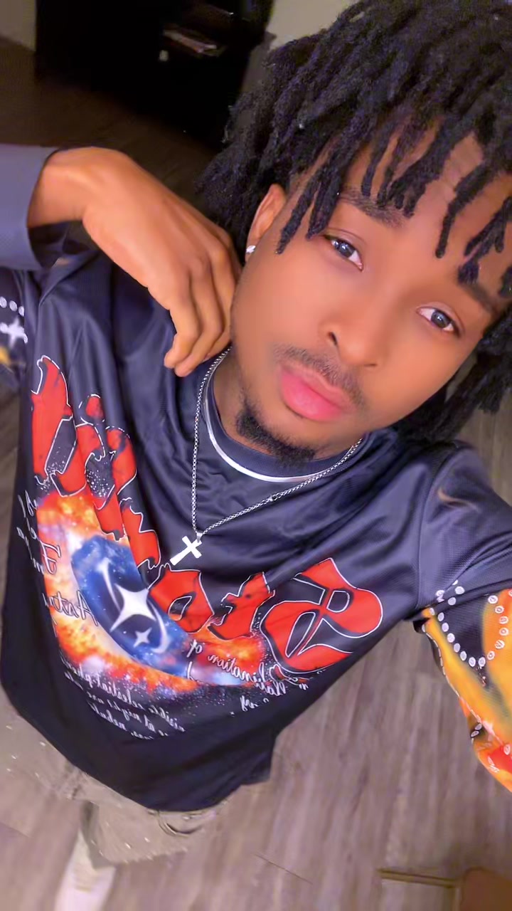 @sheezten🌎