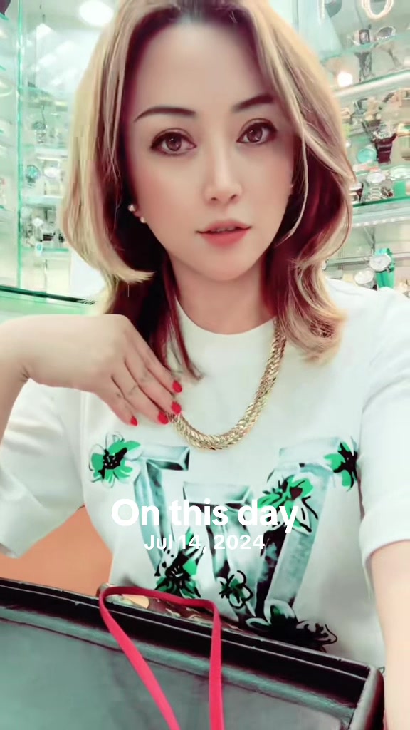 @Onlyone👸🐝