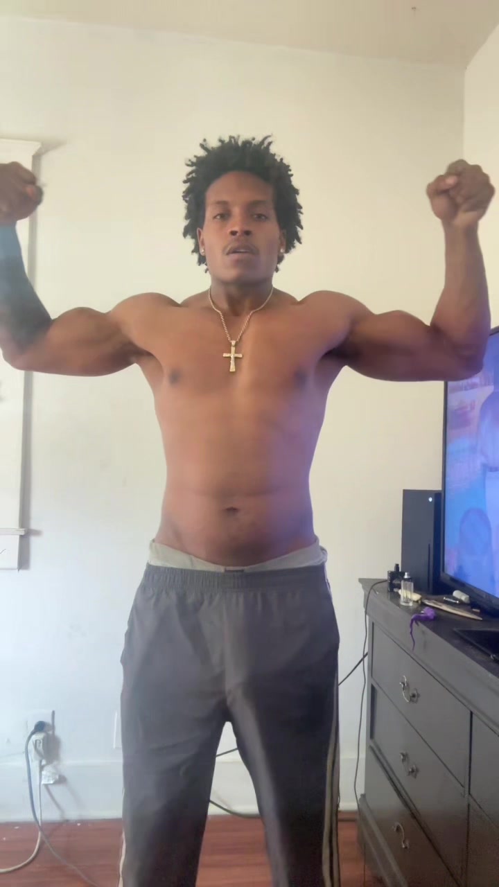 @LT