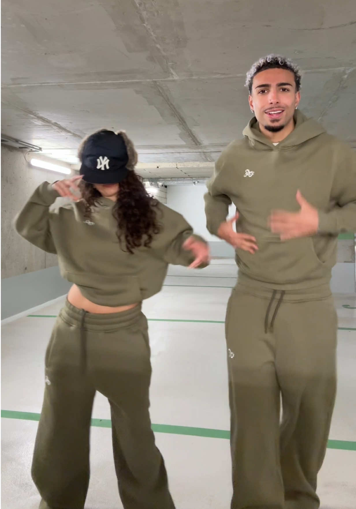 @𝐄𝐥𝐢 💫