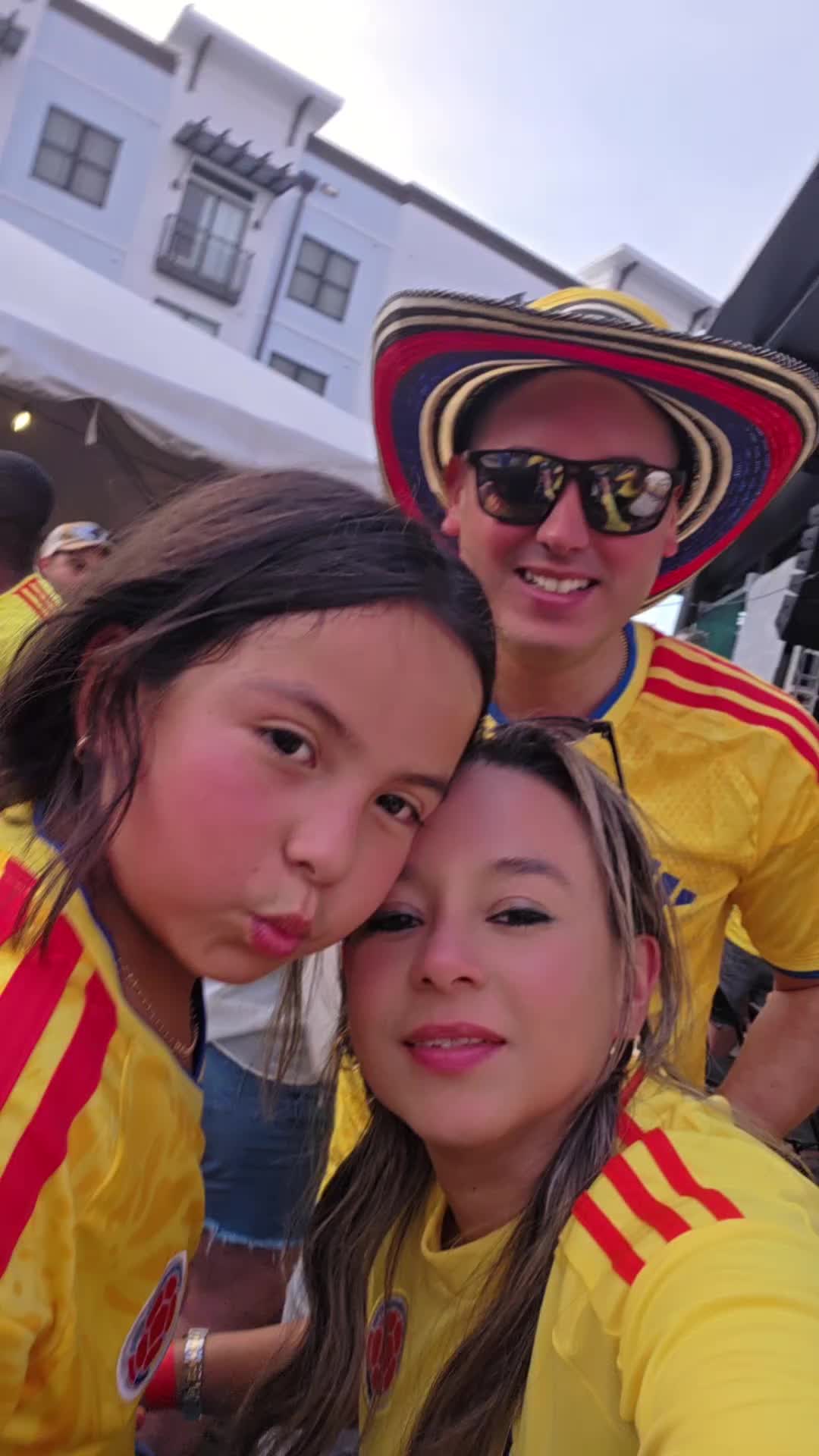 @colombianita