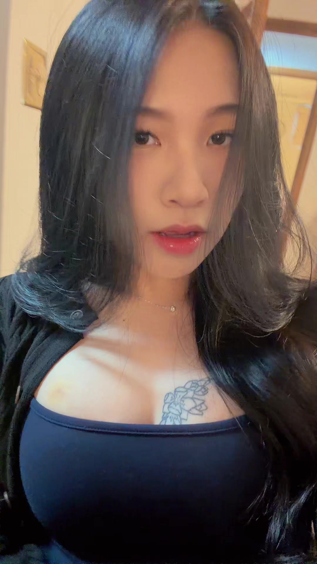 @𝚟𝚢