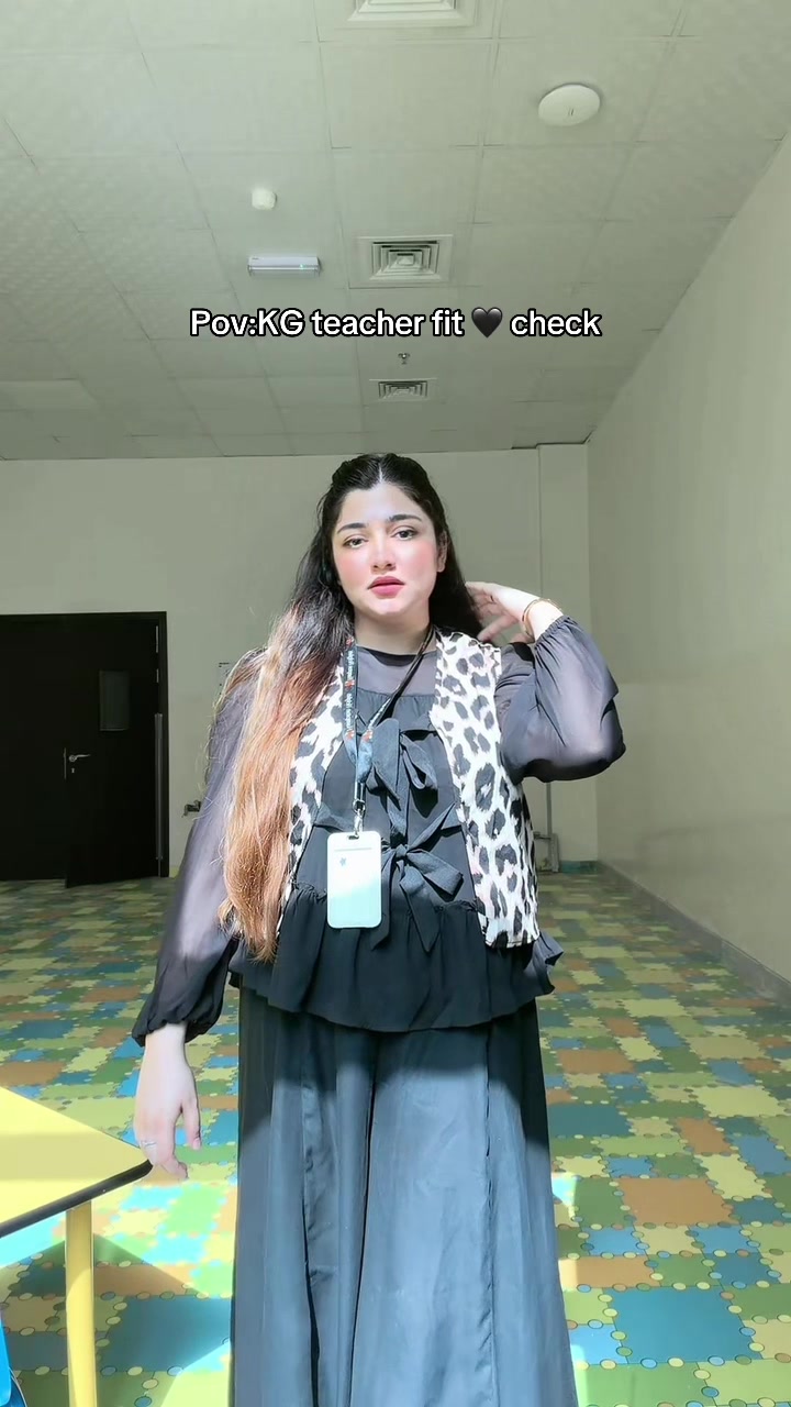 @Aneeza 🧸