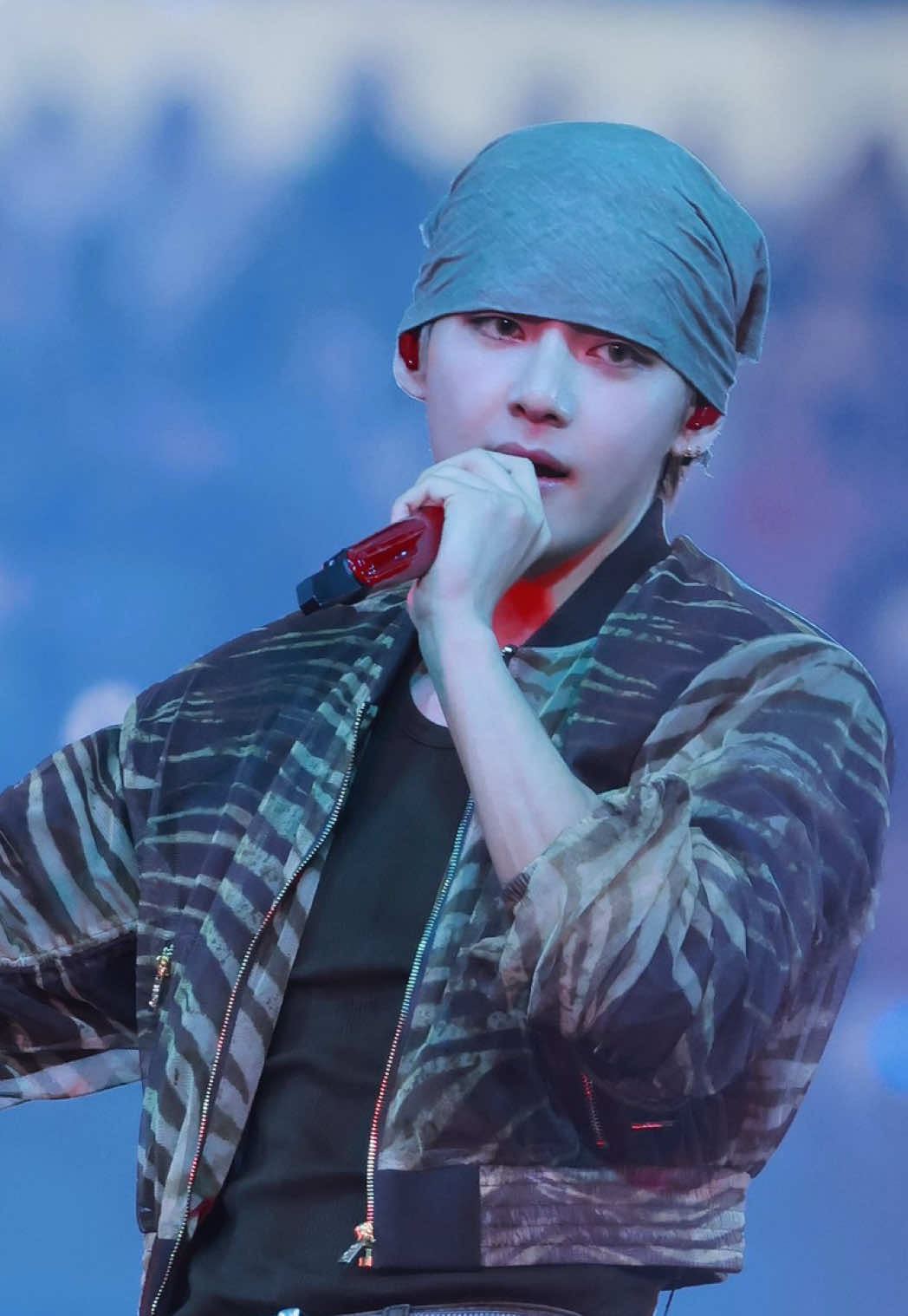 @⁷⟭⟬BTSVT𖧷&sup1;&sup3;