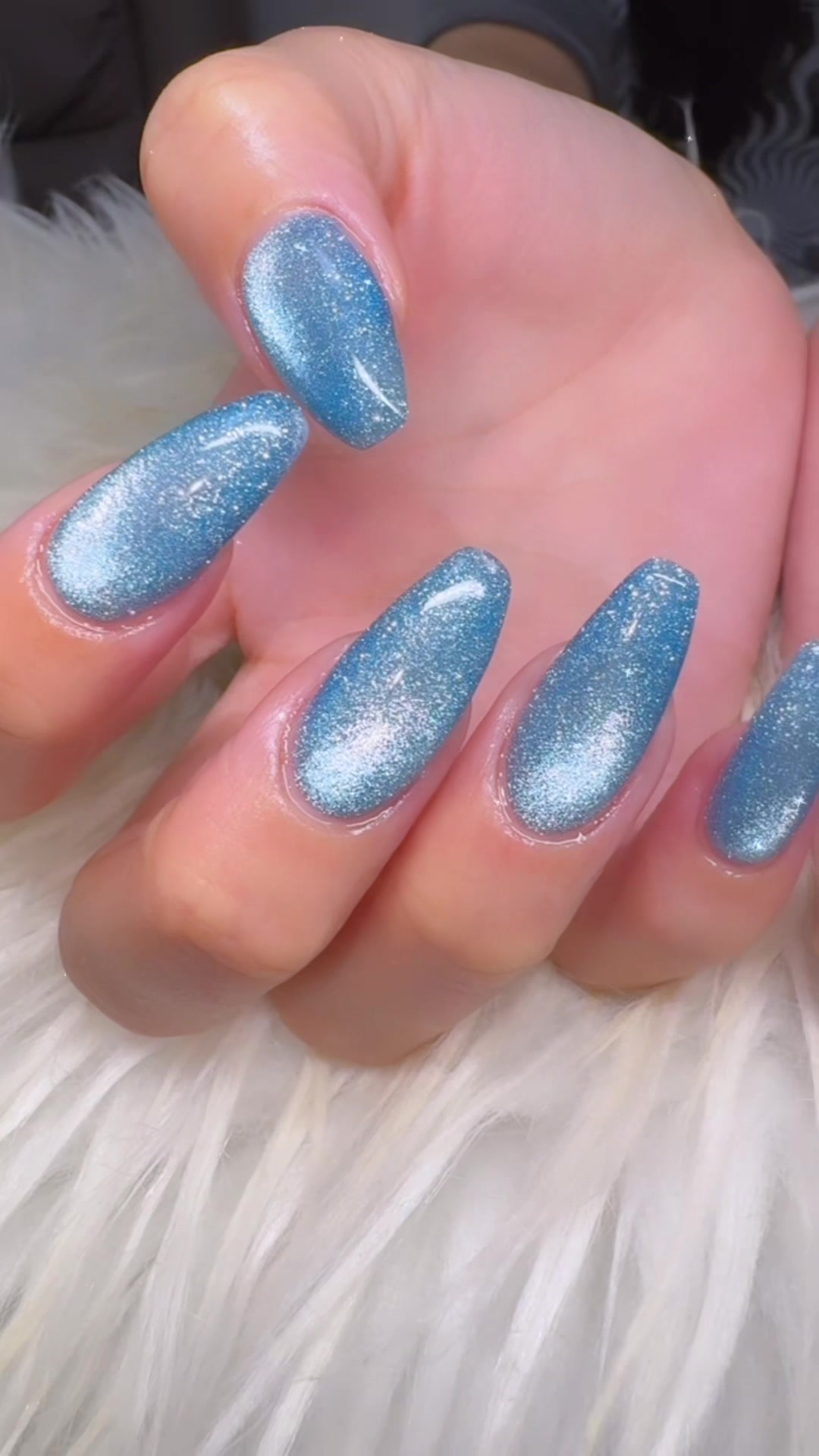 @chi.eel【チエール】