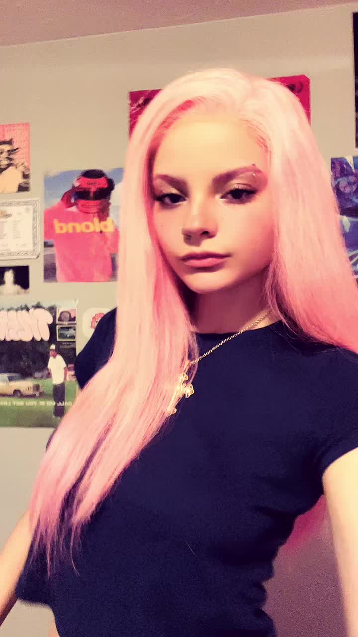 @🥳