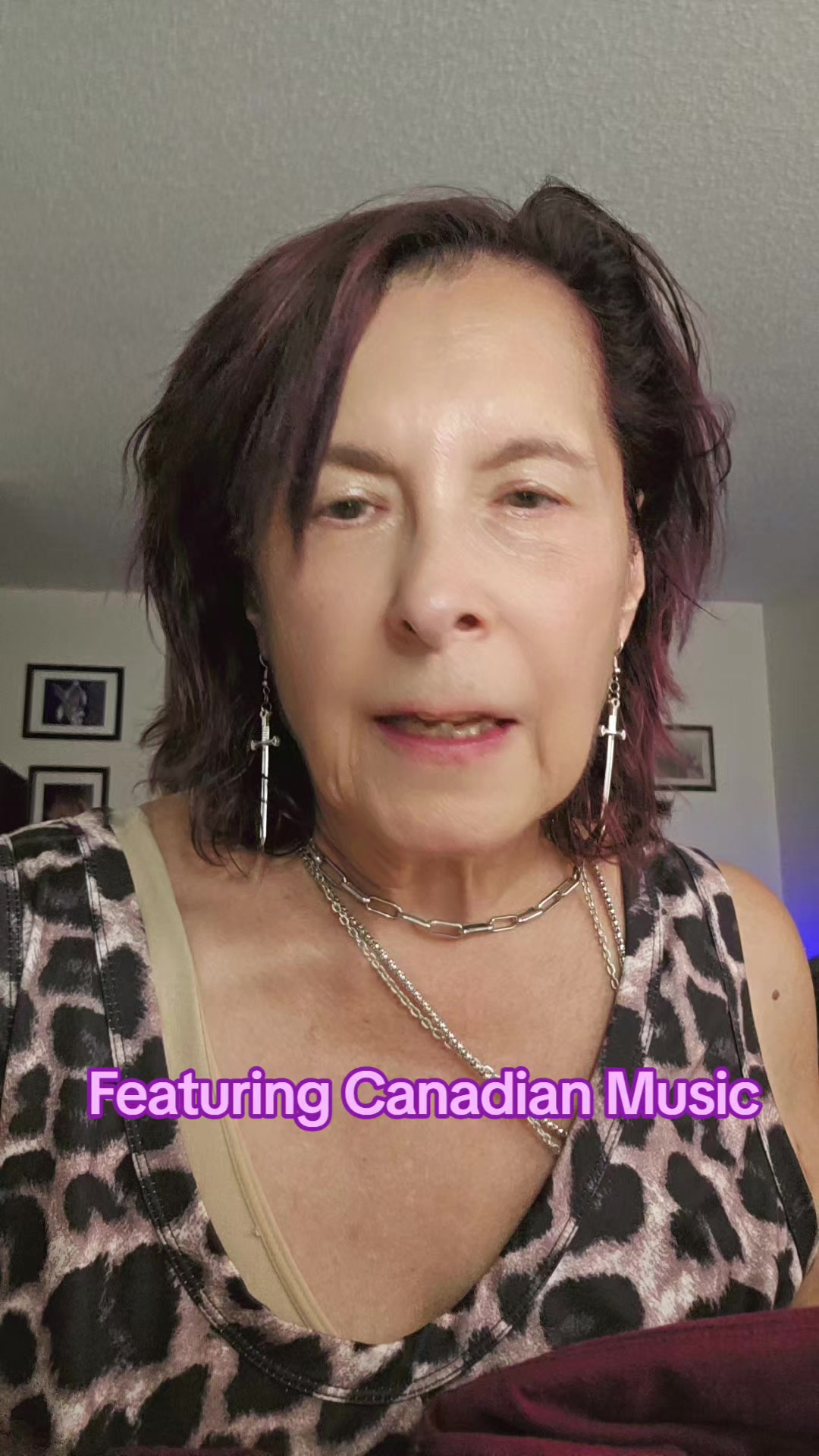@Debbie Elicksen 🇨🇦🇺🇦🤘🧡