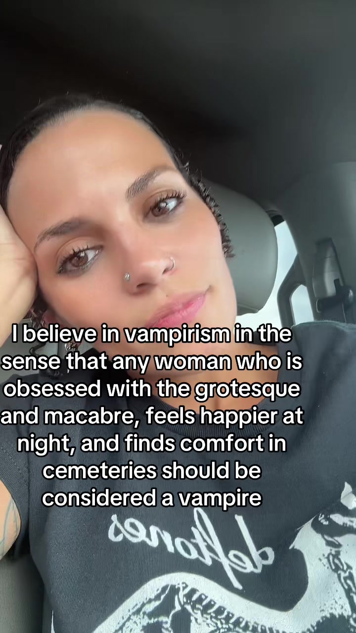 @🕸️nikki🕸️