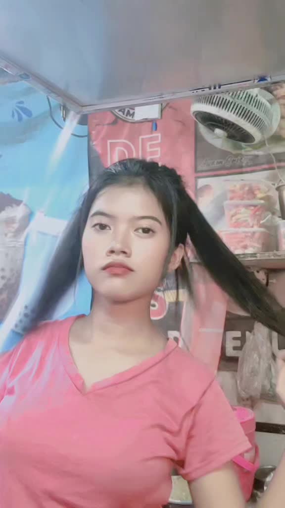@putricempreng_06