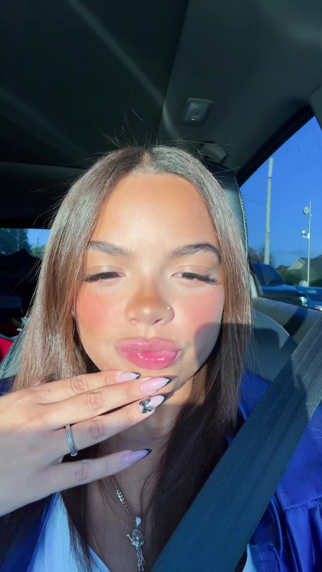 @Opmbabiela
