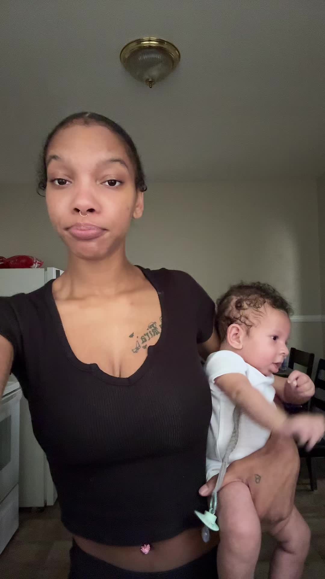 @zy’aires mommy❣️.