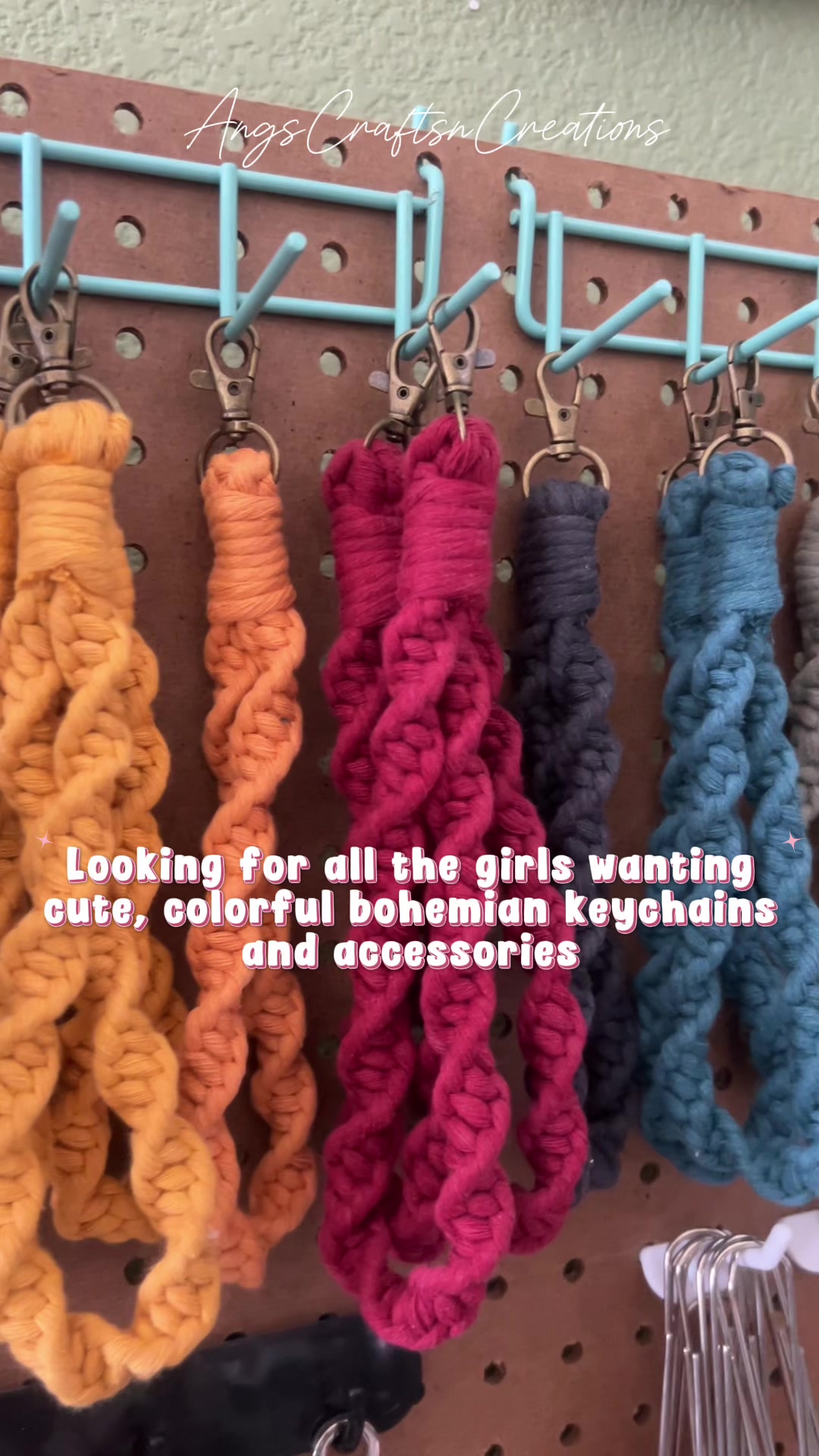 @AngsCraftsnCreations• Macrame