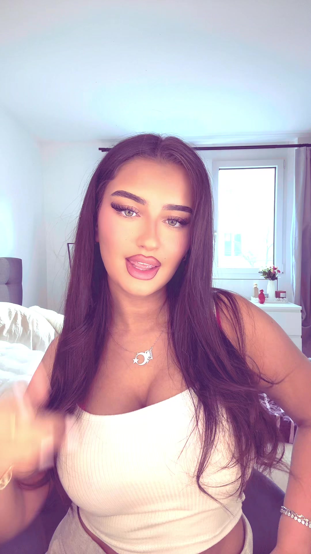 @𝒮