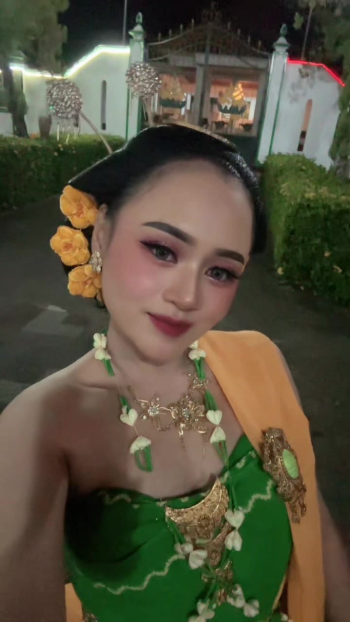 @Ara Tiara