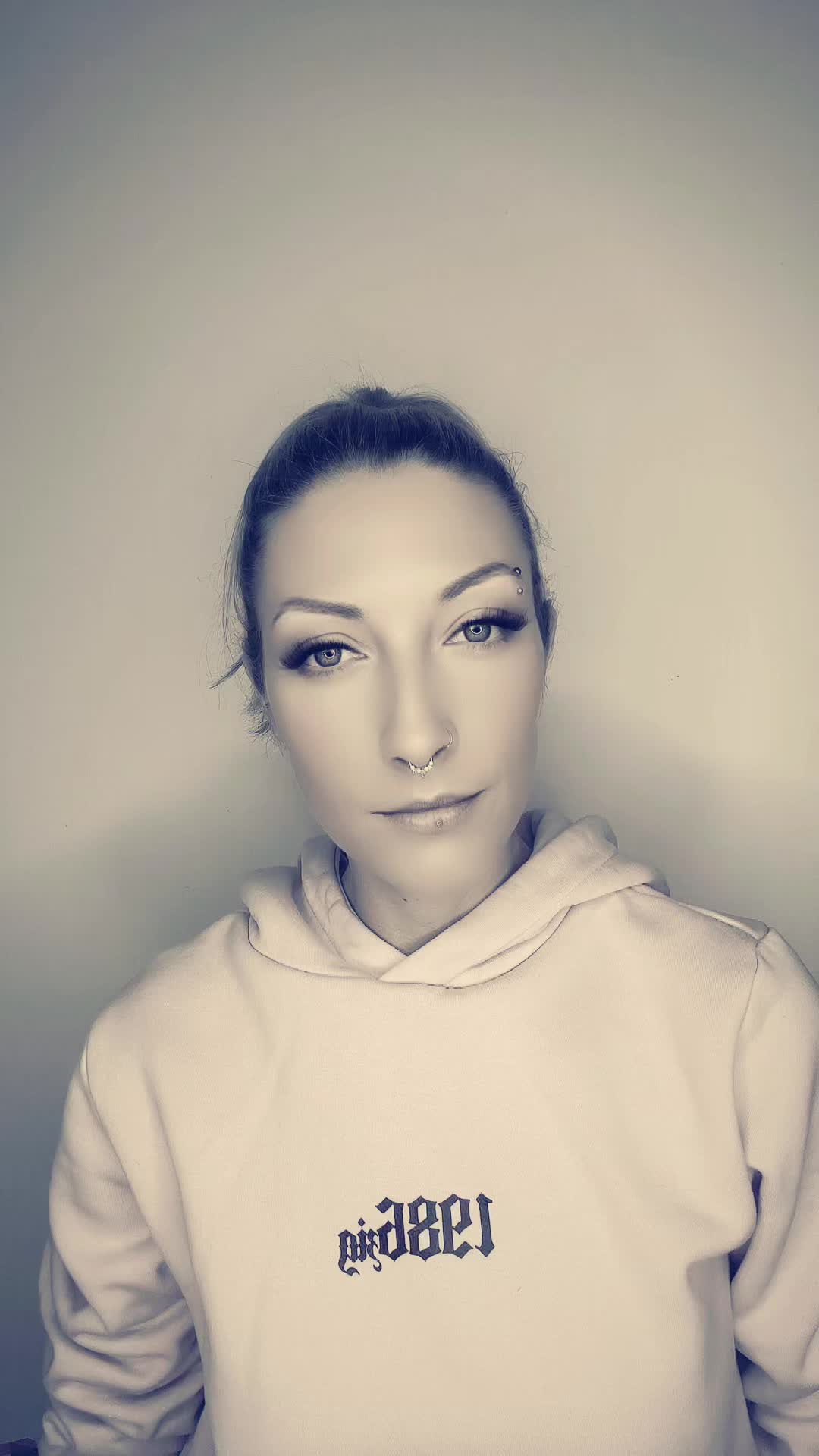 @💜😈angelinchen87💜😈