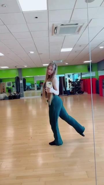 @Just_QueenAshley