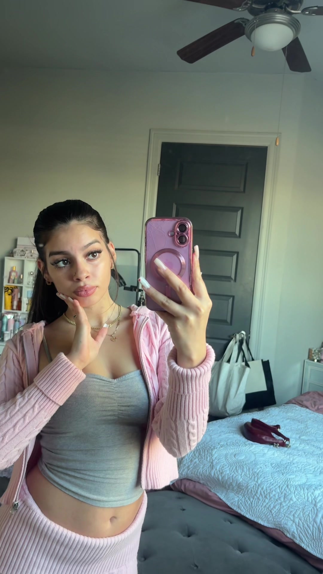 @️