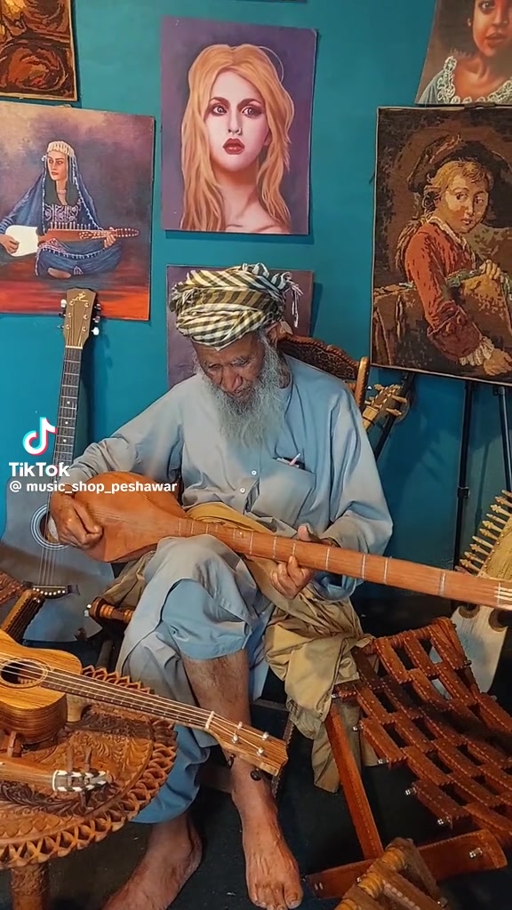 @farnazdeura2424