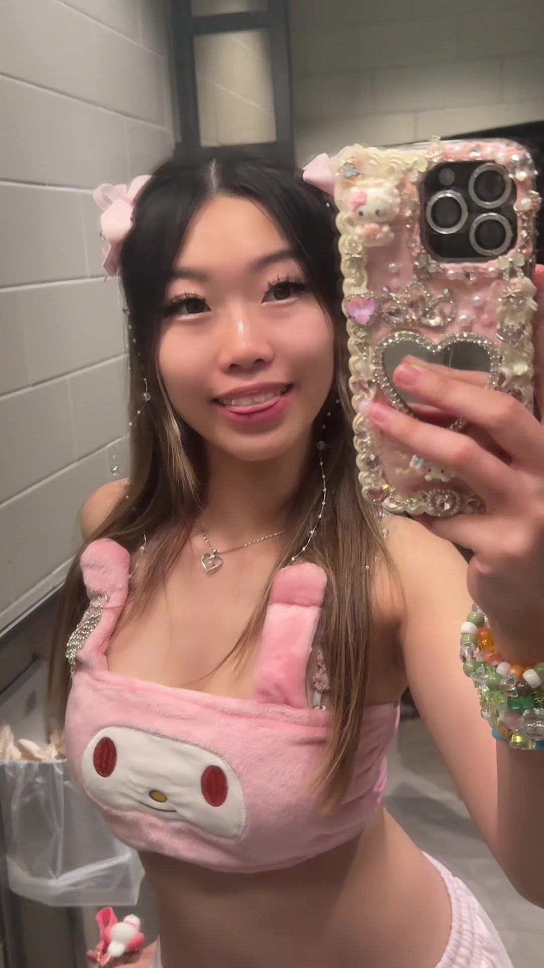 @lyn <3
