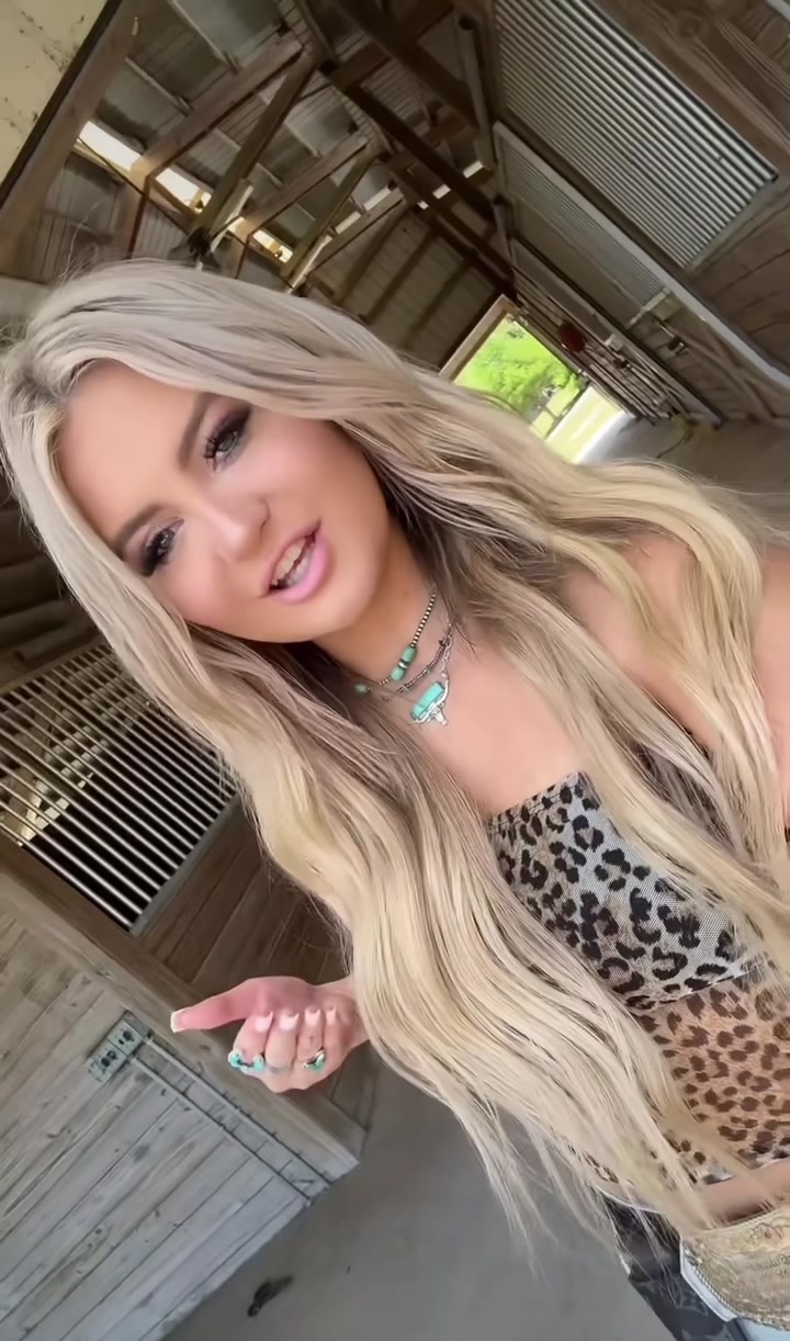 @truckgirl14