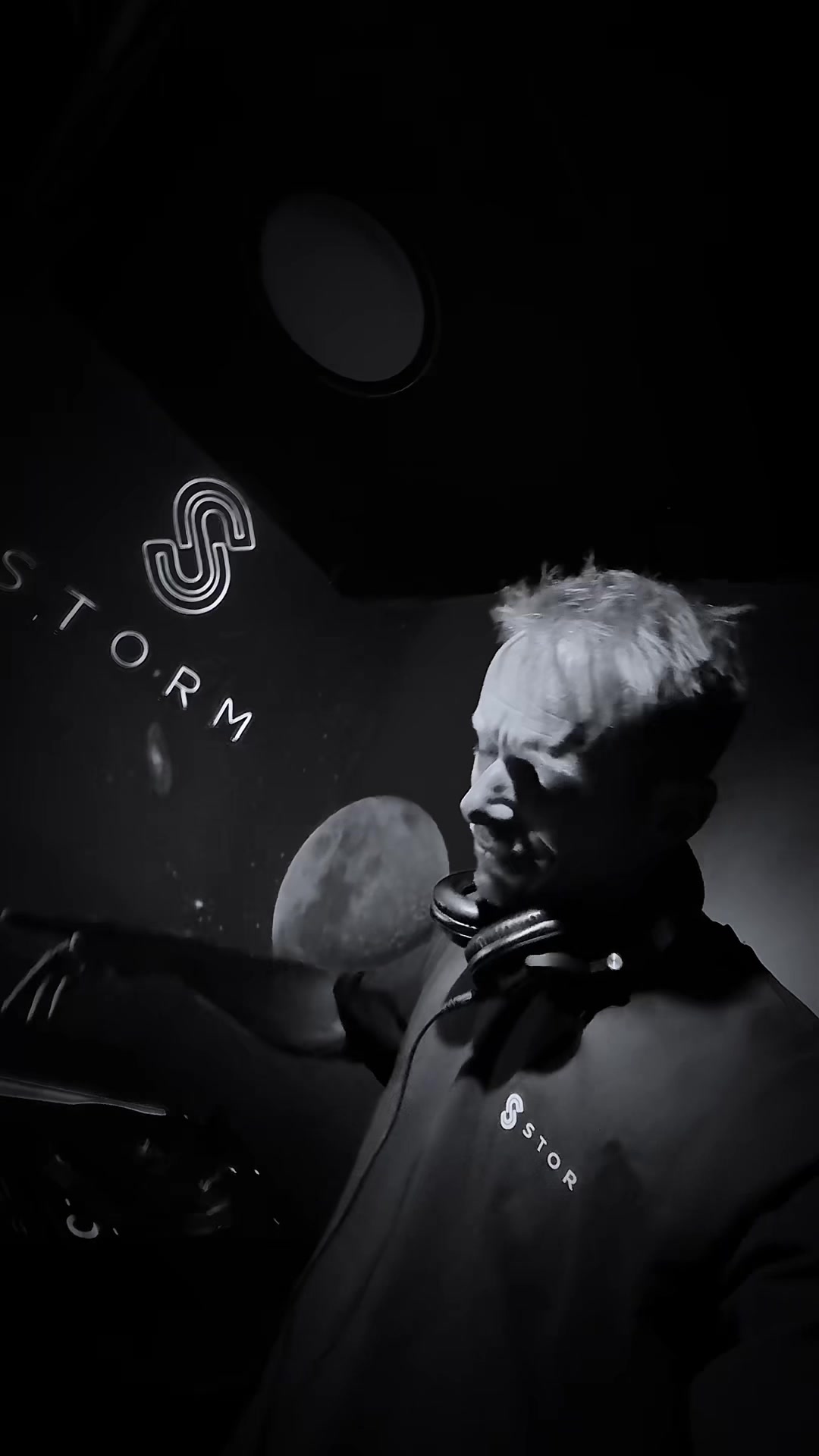 @Ian Storm DJ
