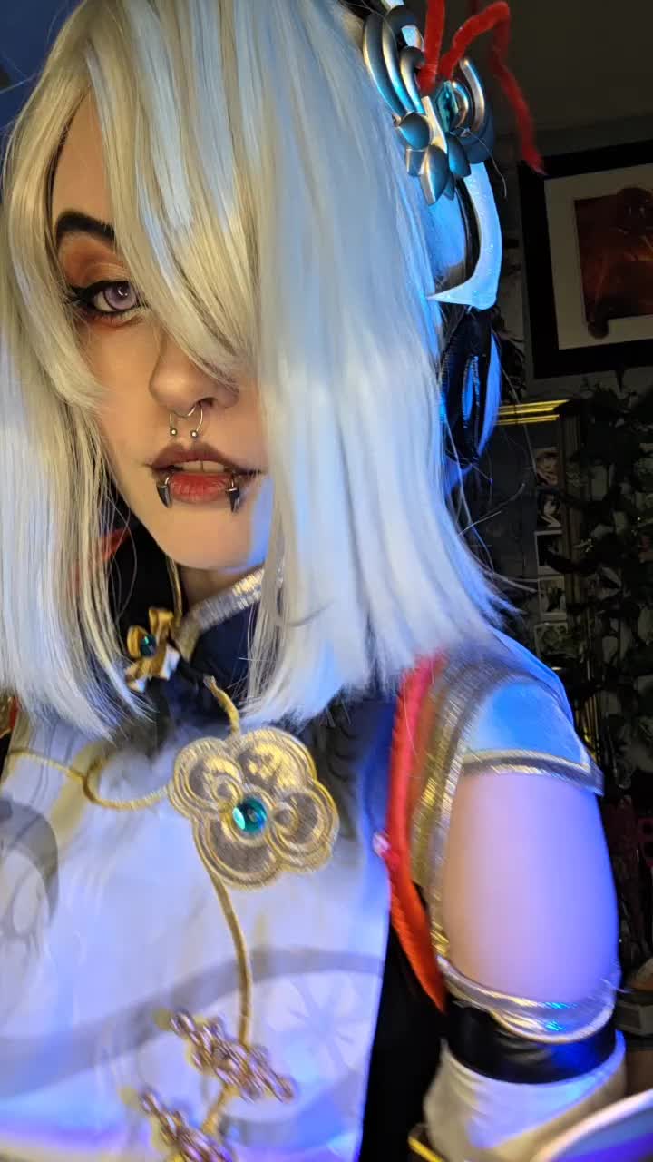 @Trashshark_cosplay 🔜 Awa