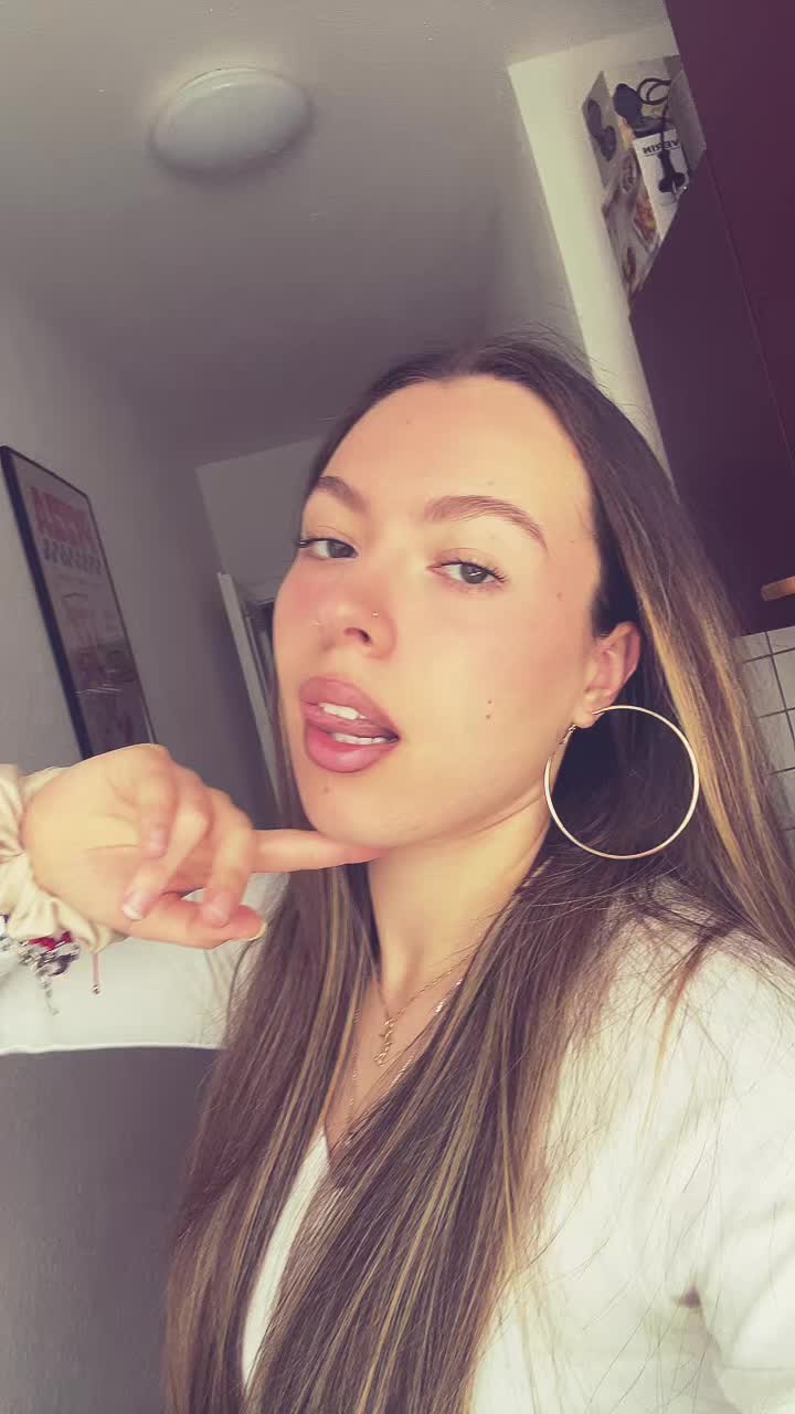 @nicole