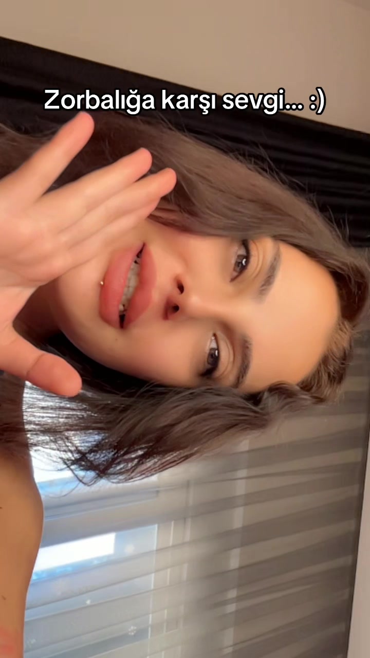 @Özgemssi 💅🏻