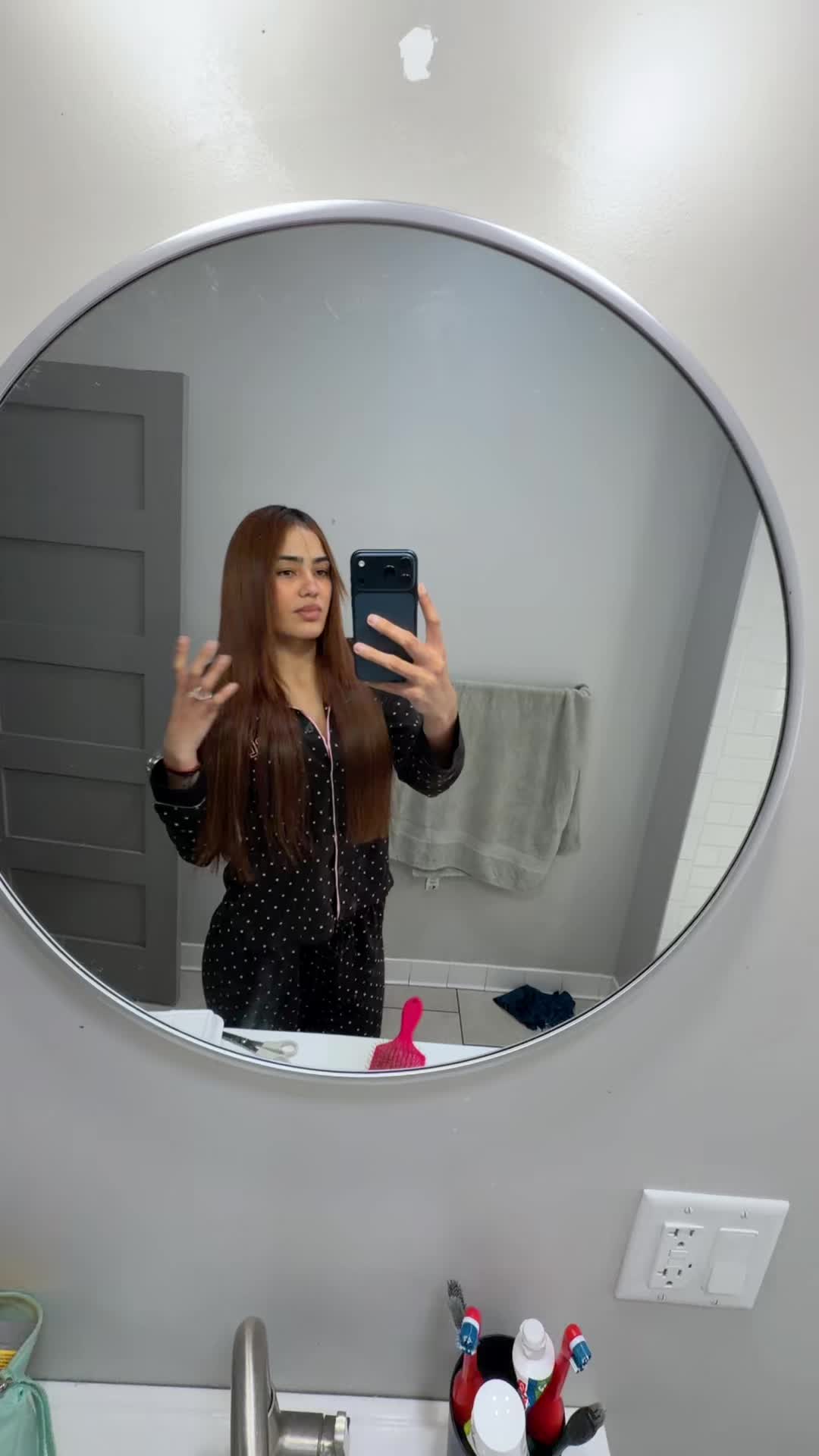 @..