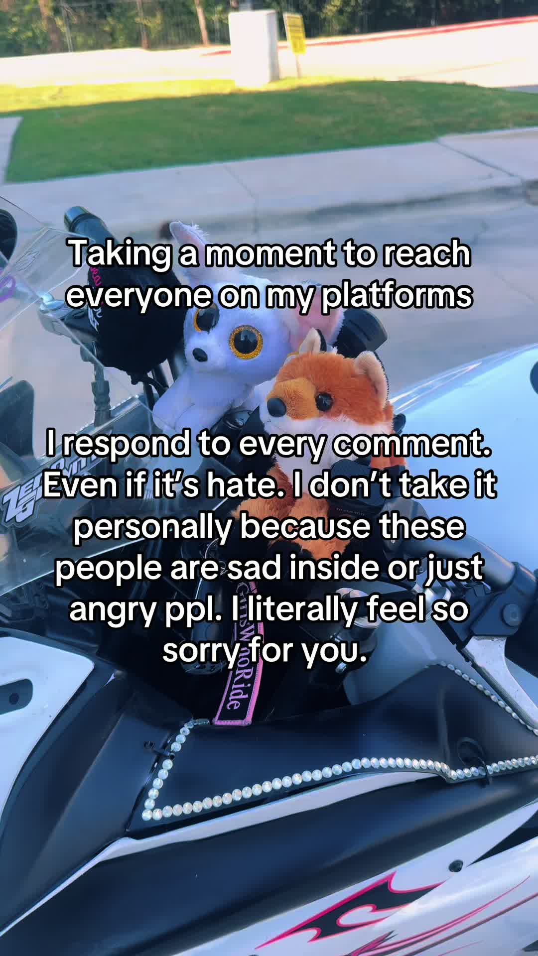 @𝓑𝓻𝓲𝓽🦊