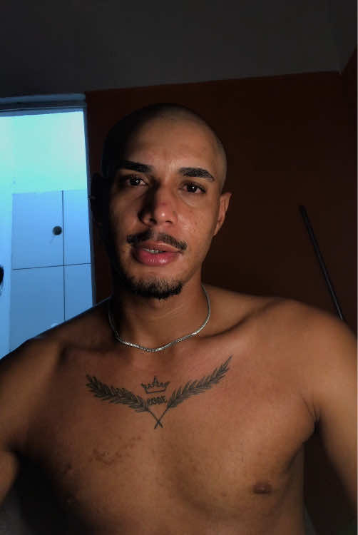 @o moço dramático 🥀