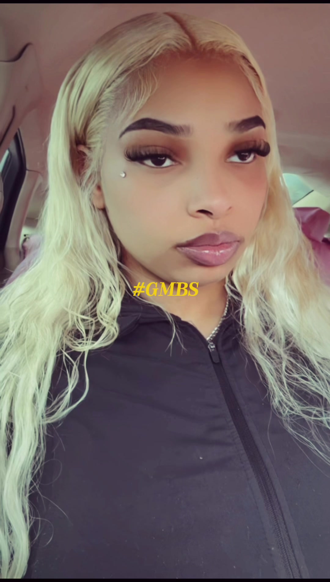 @yonii_lashay