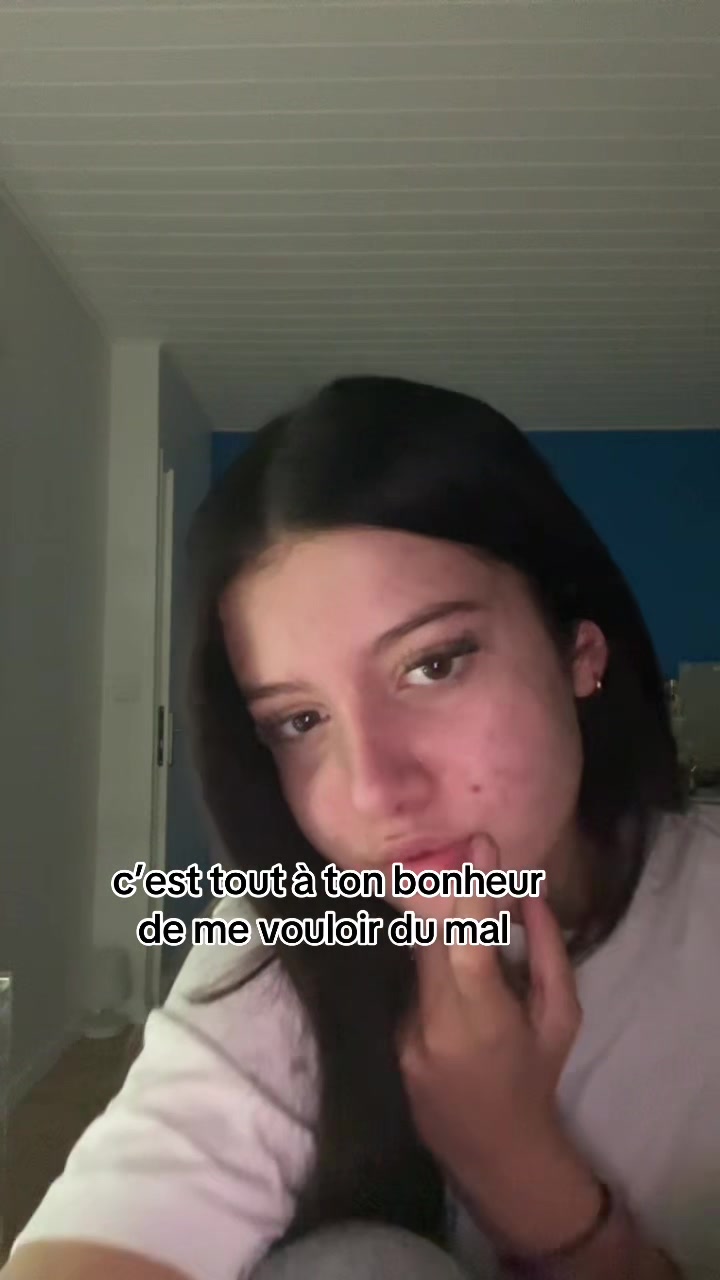 @𝐋&rsquo;🥂