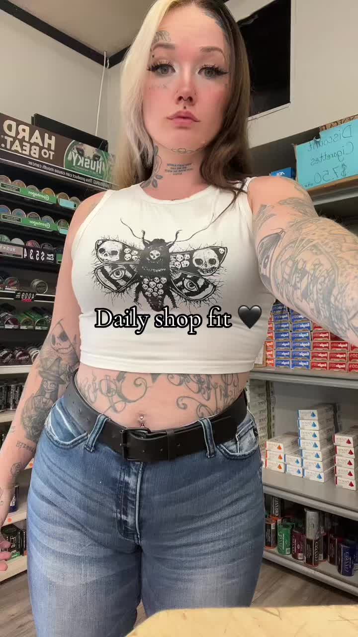 @Chloe_lynn