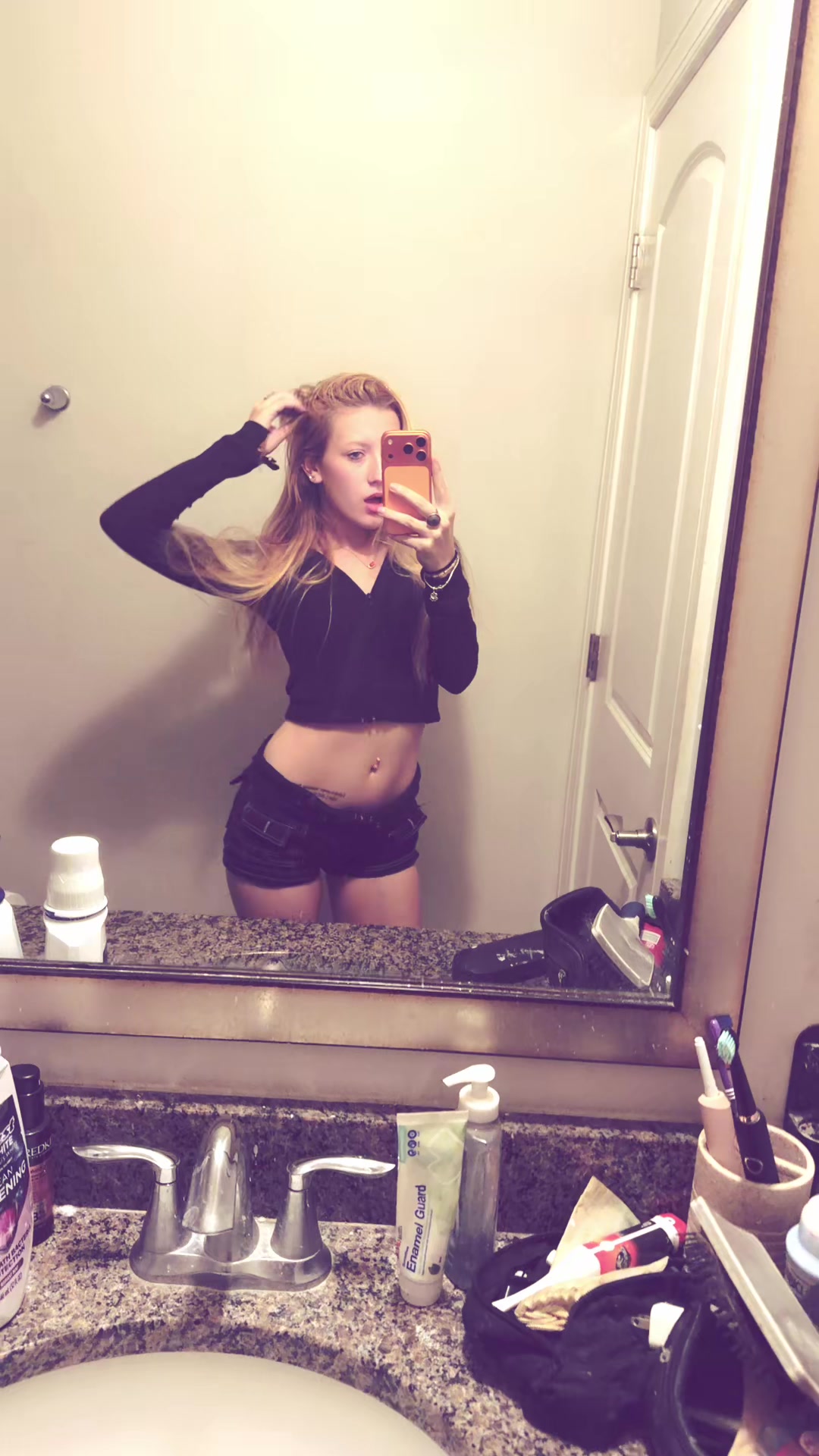 @️