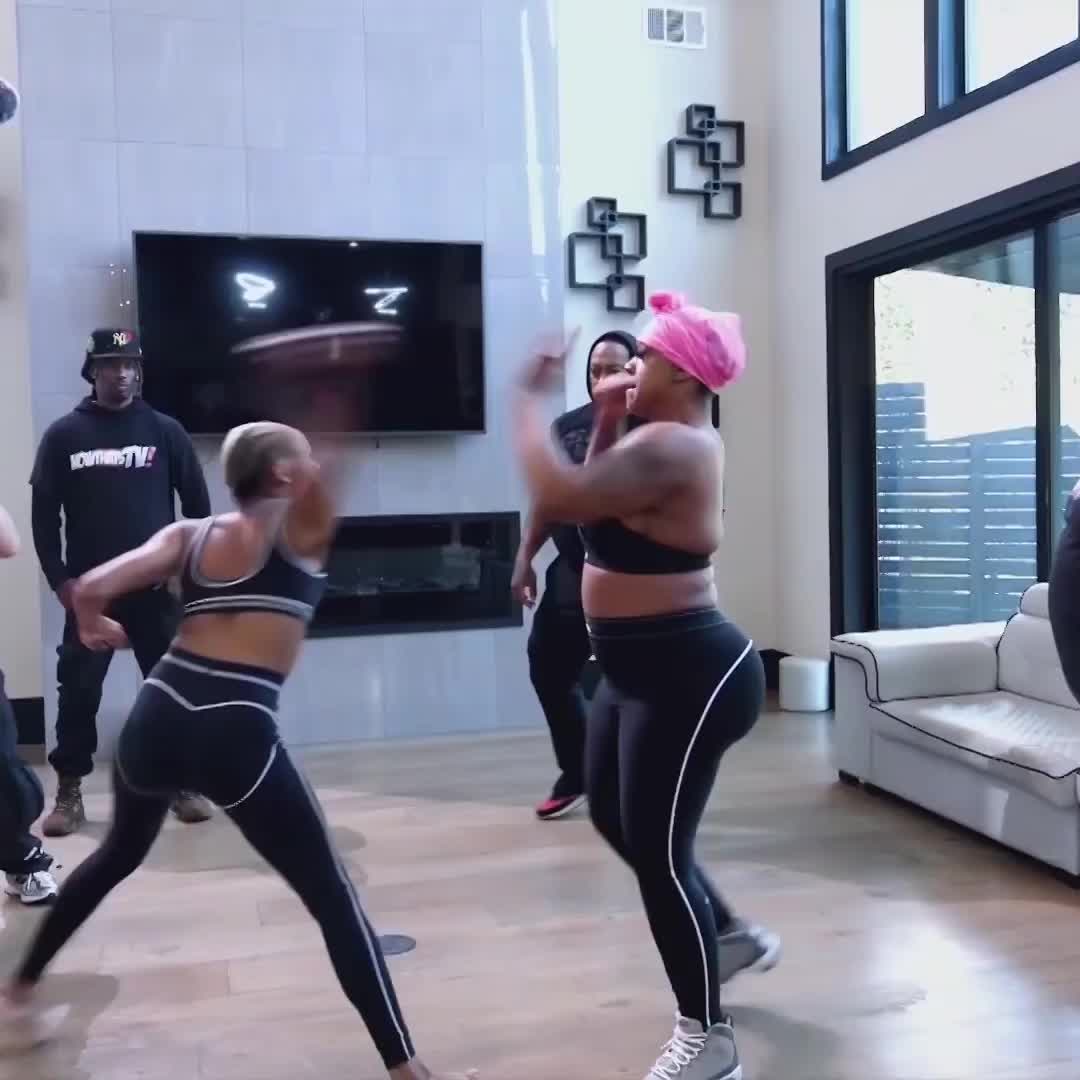 @Ajl6o
