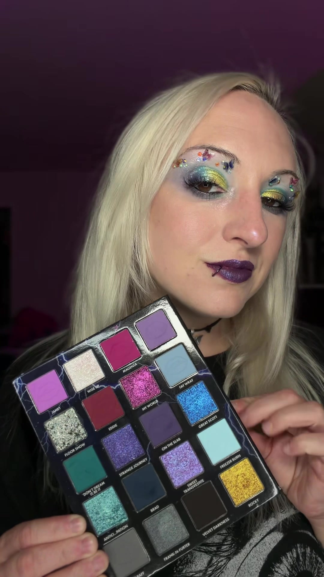 @Mika ✨ plays with makeup ✨