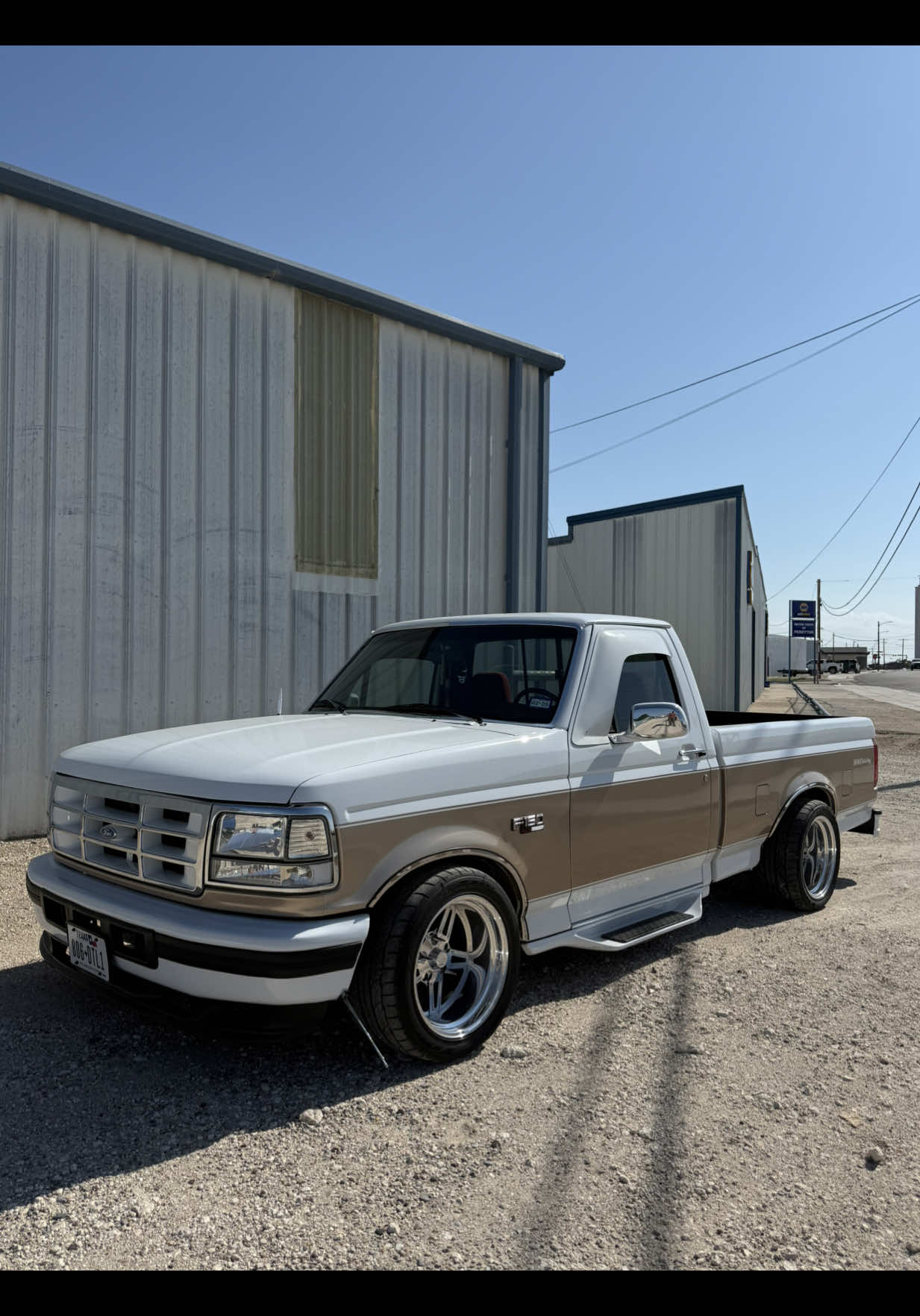 @806Detailing