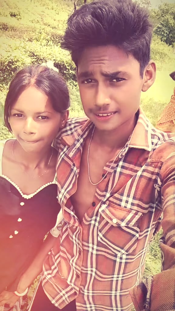 @Bhojpuri ❣️couple...🩶