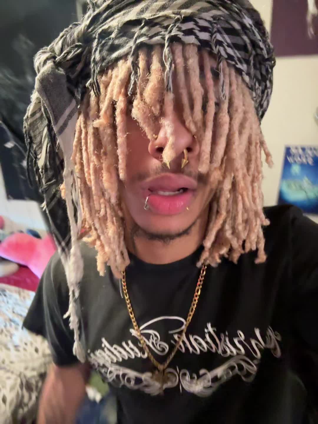 @𖣂♱AK𖣂♰
