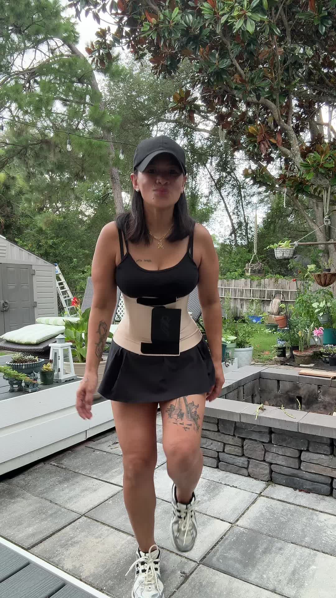 @Maldhita G.