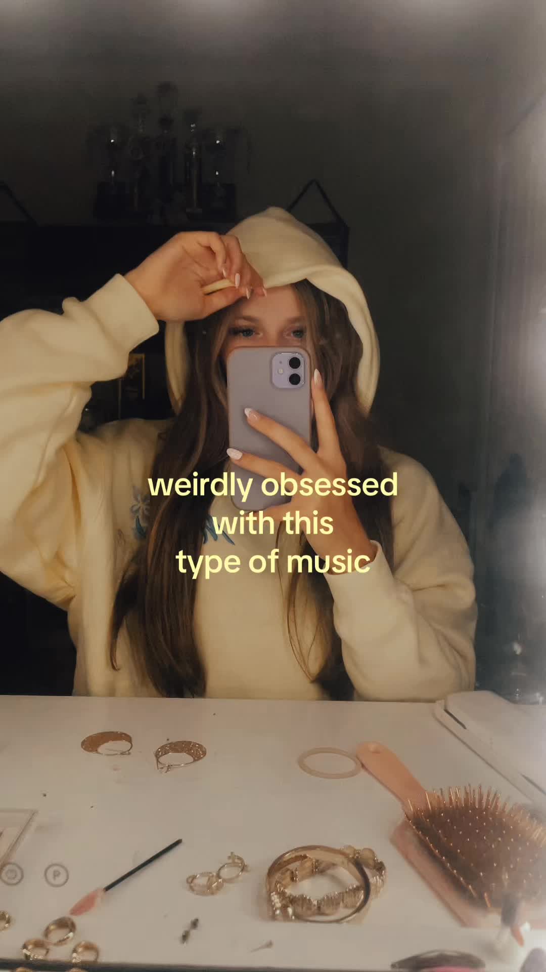 @⃟