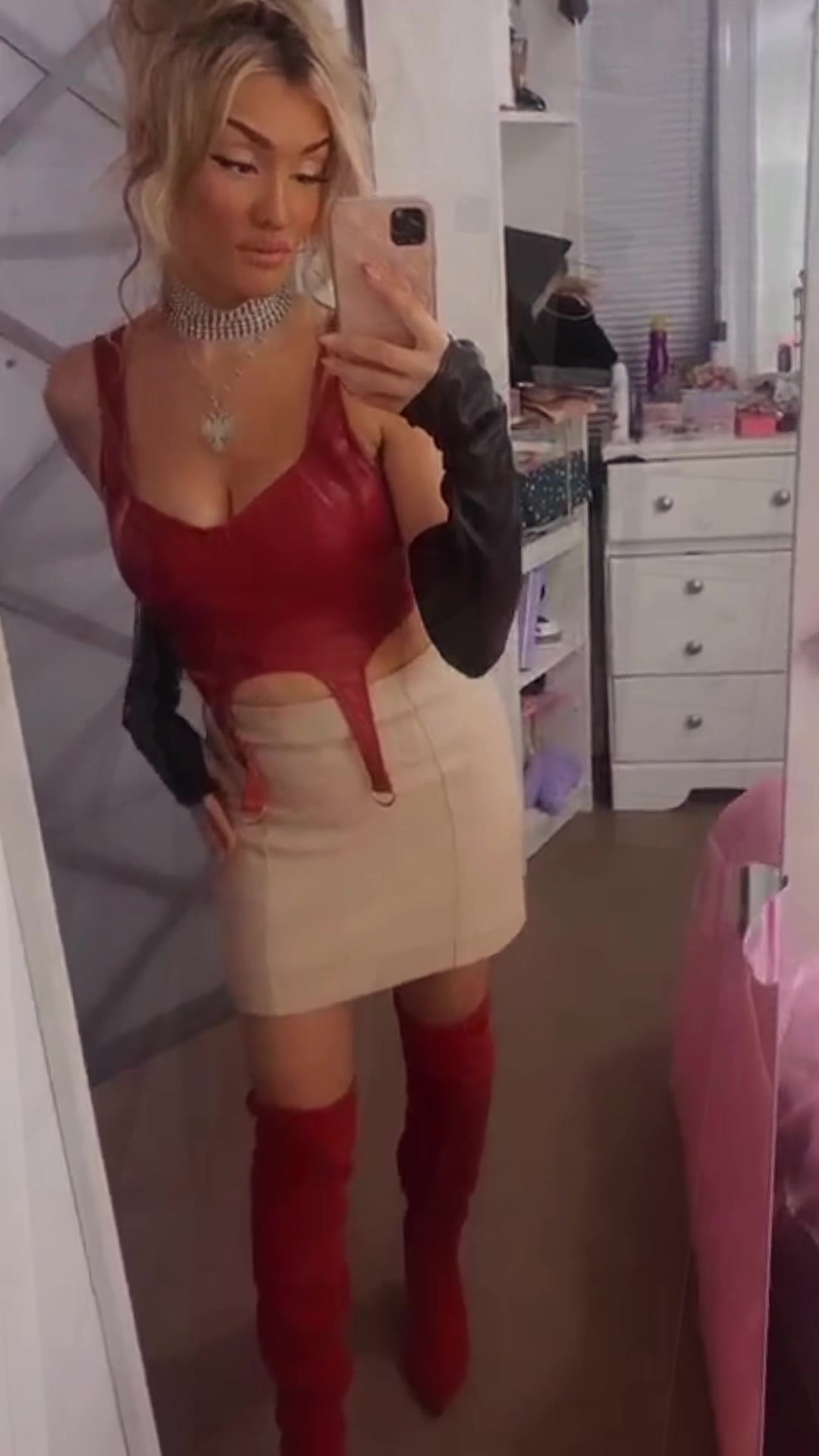 @sabrinakaraqi
