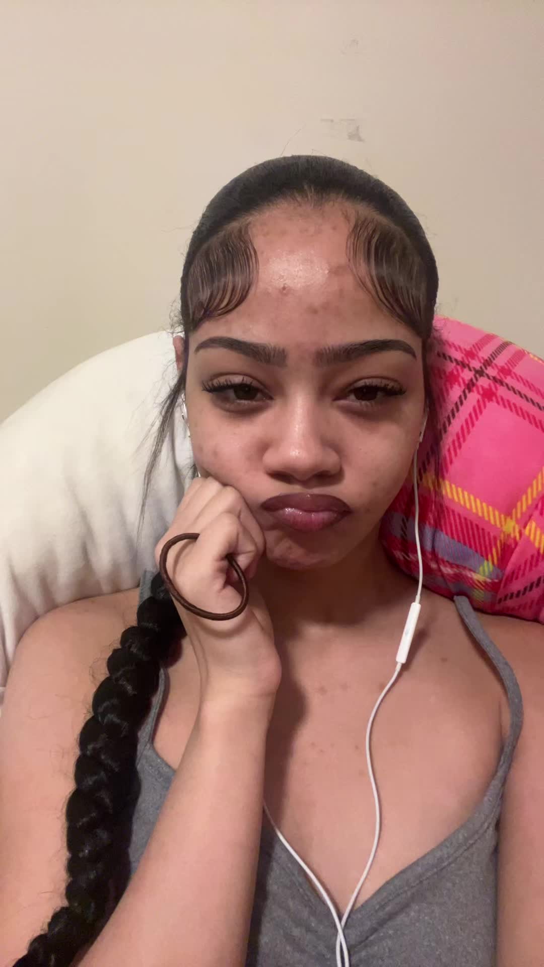 @🧚🏼&zwj;♀️